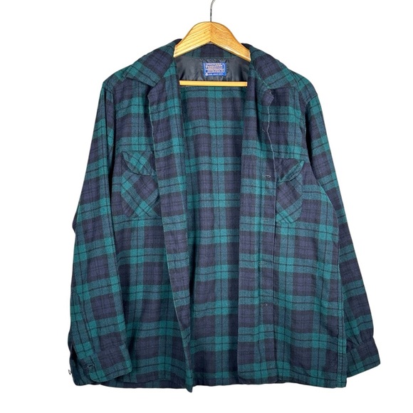 PENDLETON Vintage Virgin Wool Flannel in forest green & black Hunter Plaid - Picture 7 of 9